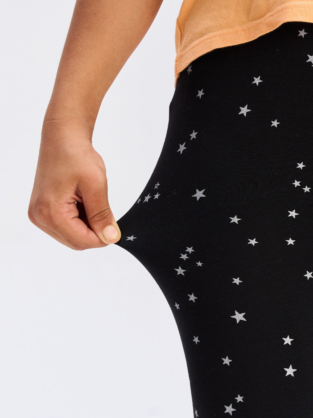 SUPER STRETCHY